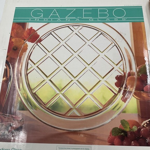 Vtg Indiana Glass 12" Heavy Round Flat serving Platter Clear w/ Diamond Under - Picture 10 of 10